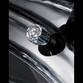 日本 CARMATE 汽車用閃石銀色電鍍胎咀胎氣咀 SWAROVSKI
