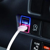 日本 YAC 汽車用豐田車TOYOTA專用USB QuickCharge3.0充電器