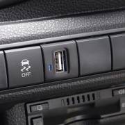 日本 YAC 汽車用豐田專用USB充電器2.4A